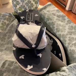 New in box Kate Spade Fiji rubber sandals